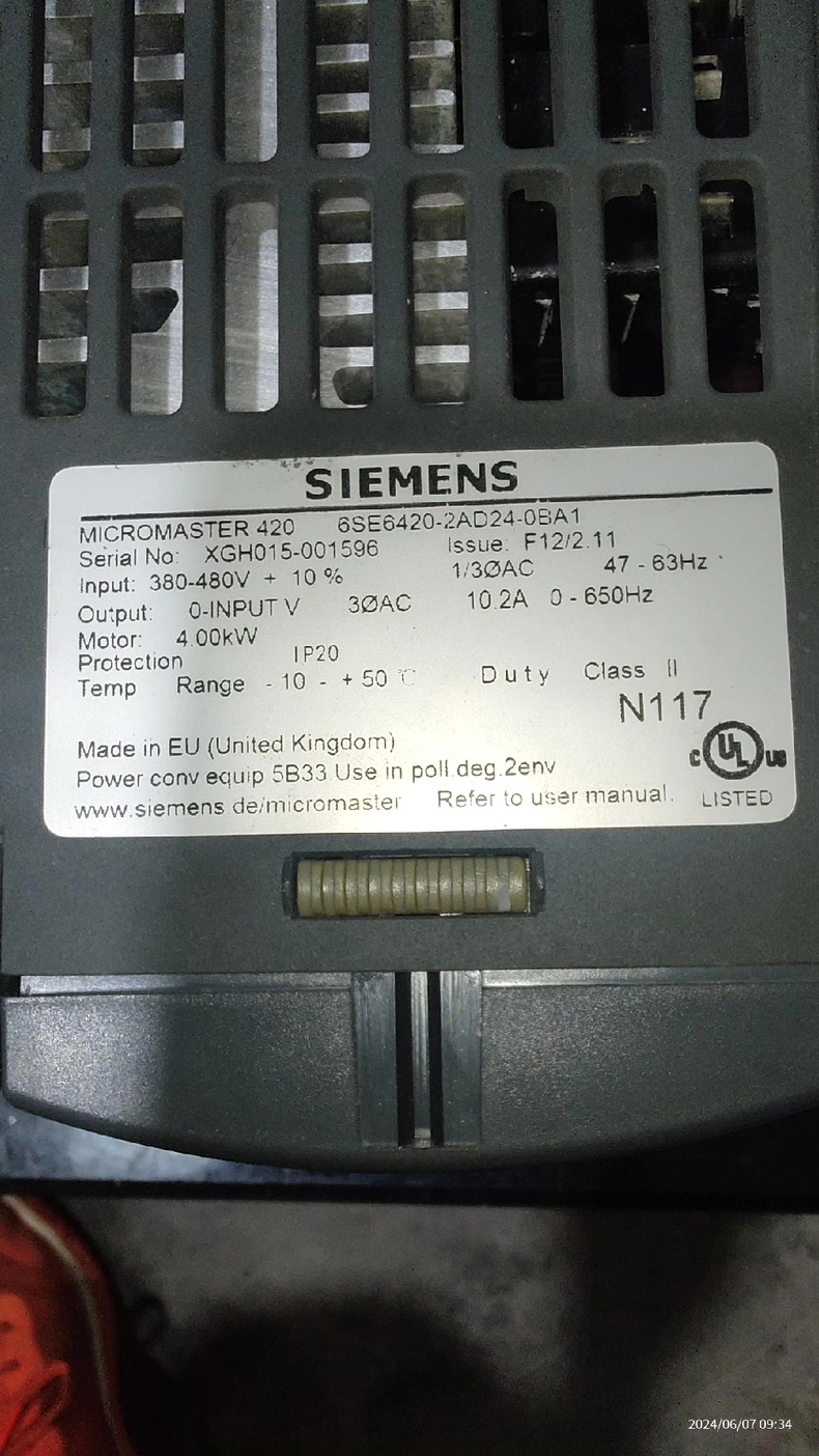 Siemens 6SE6420-2AD24-0BA1 MICROMASTER 420 4