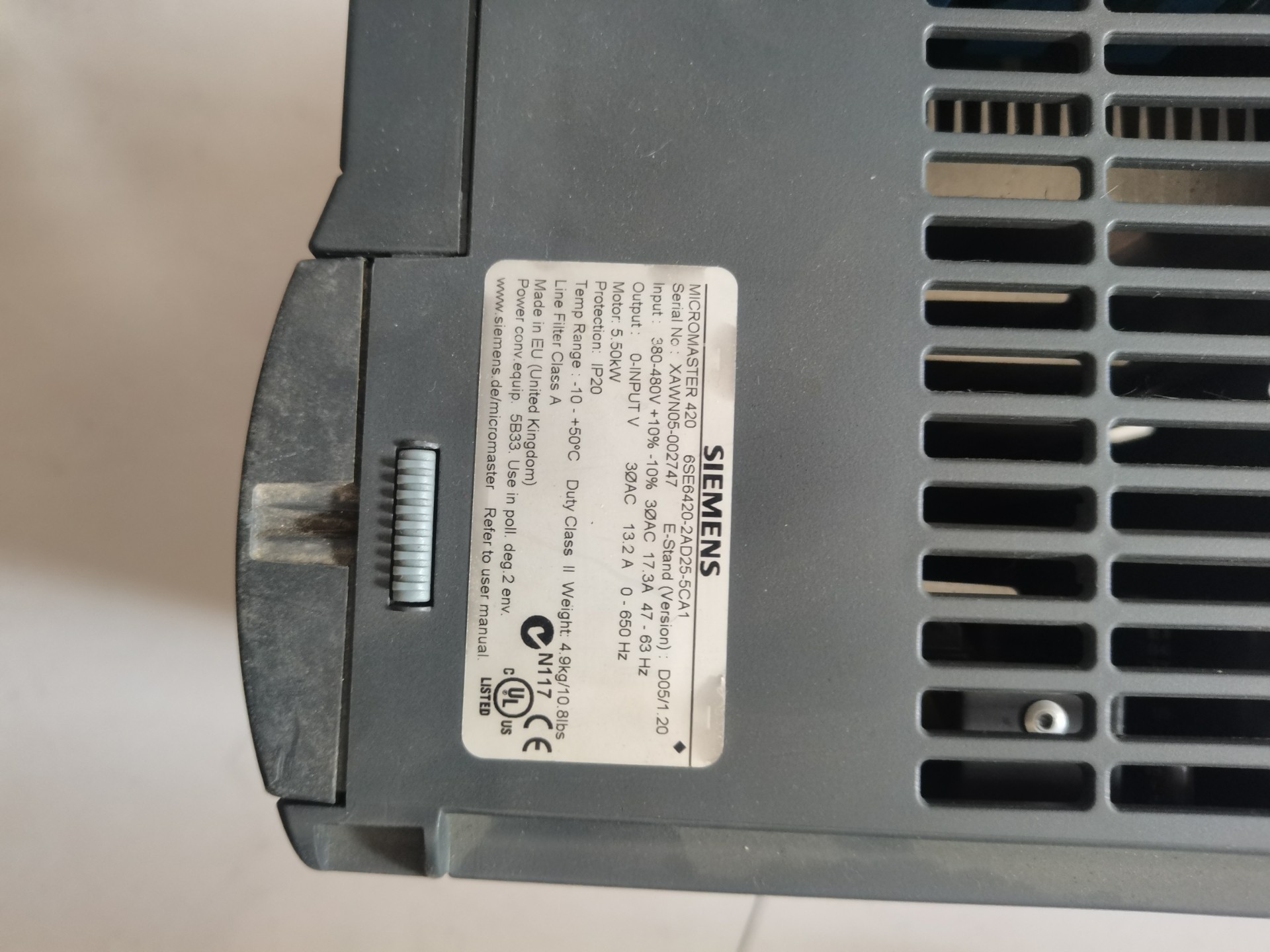 Siemens 6SE6420-2AD25-5CA1 MICROMASTER 420 2