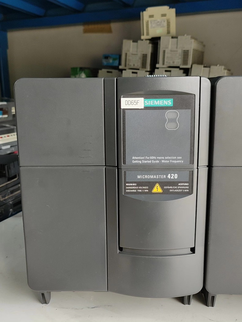 Siemens 6SE6420-2AD27-5CA1 MICROMASTER 420 2