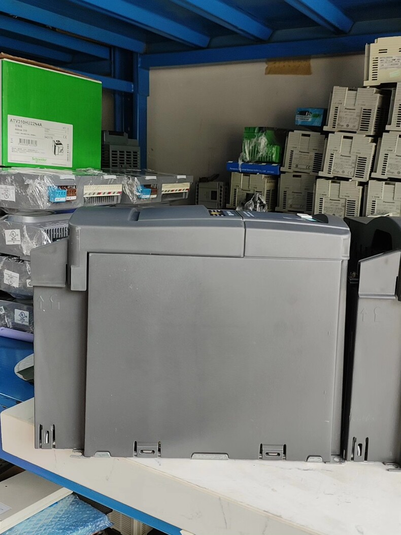 Siemens 6SE6420-2AD27-5CA1 MICROMASTER 420 5
