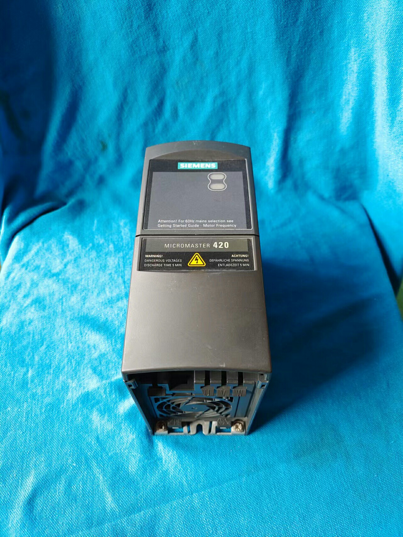 Siemens 6SE6420-2UC11-2AA1 MICROMASTER 420