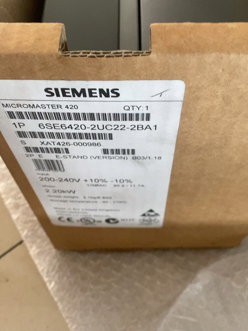 Siemens 6SE6420-2UC22-2BA1 MICROMASTER 420 2