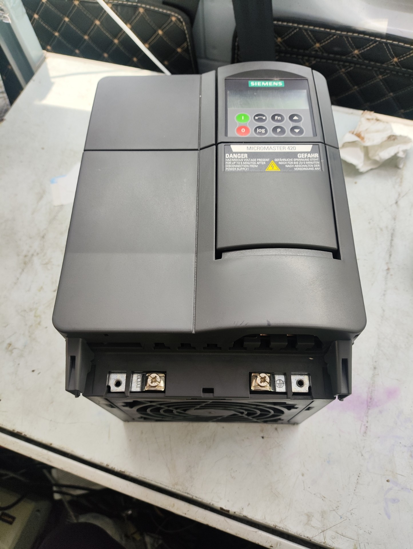 Siemens 6SE6420-2UC24-0CA1 MICROMASTER 420