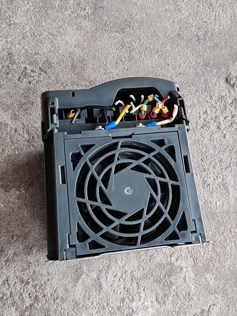 Siemens 6SE6420-2UD22-2BA1 MICROMASTER 420 5
