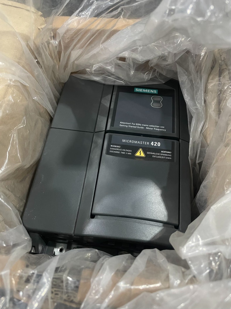 Siemens 6SE6420-2UD23-0BA1 MICROMASTER 420