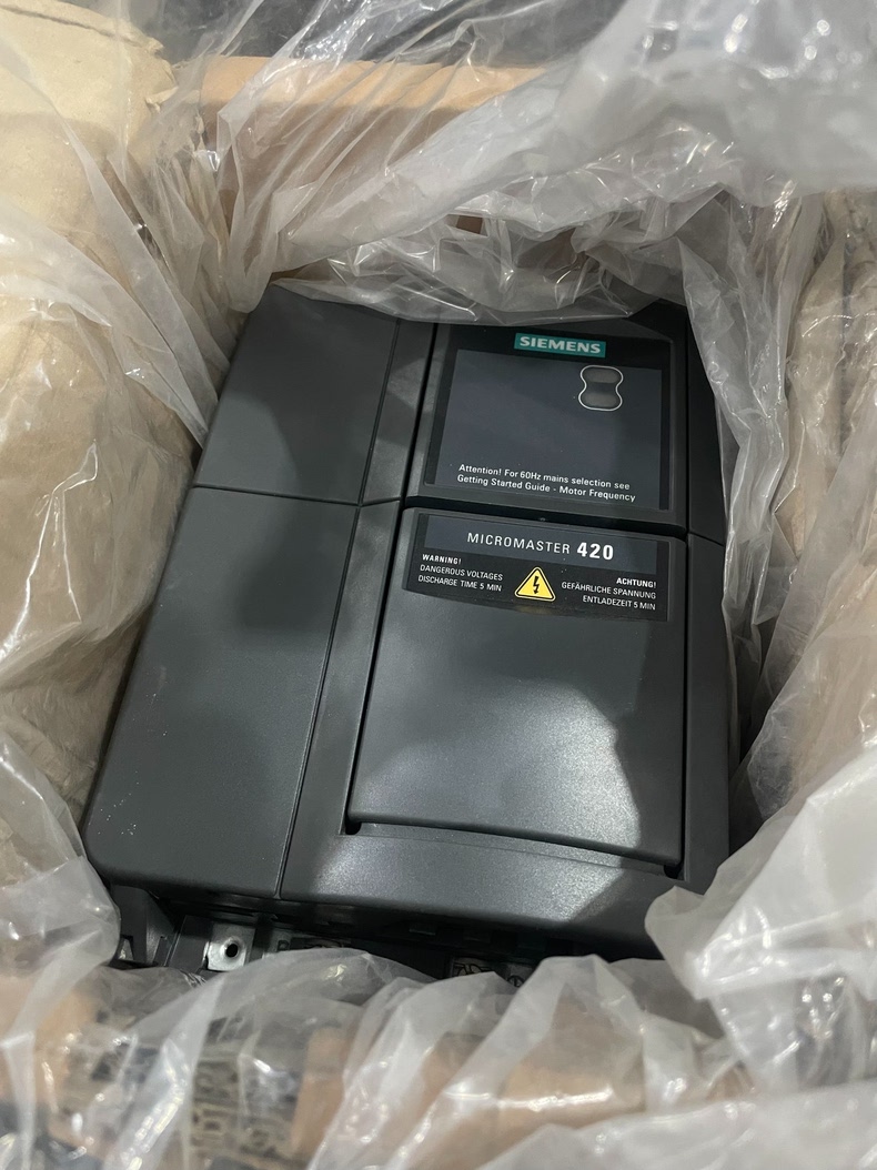 Siemens 6SE6420-2UD23-0BA1 MICROMASTER 420 2