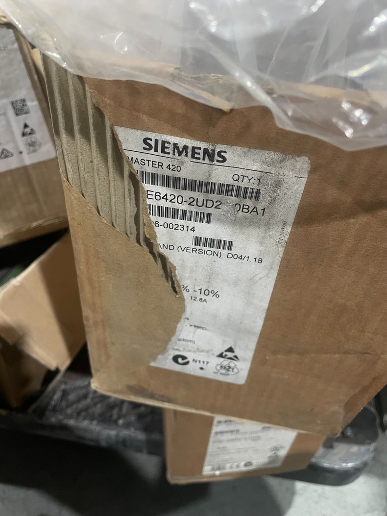 Siemens 6SE6420-2UD23-0BA1 MICROMASTER 420 3