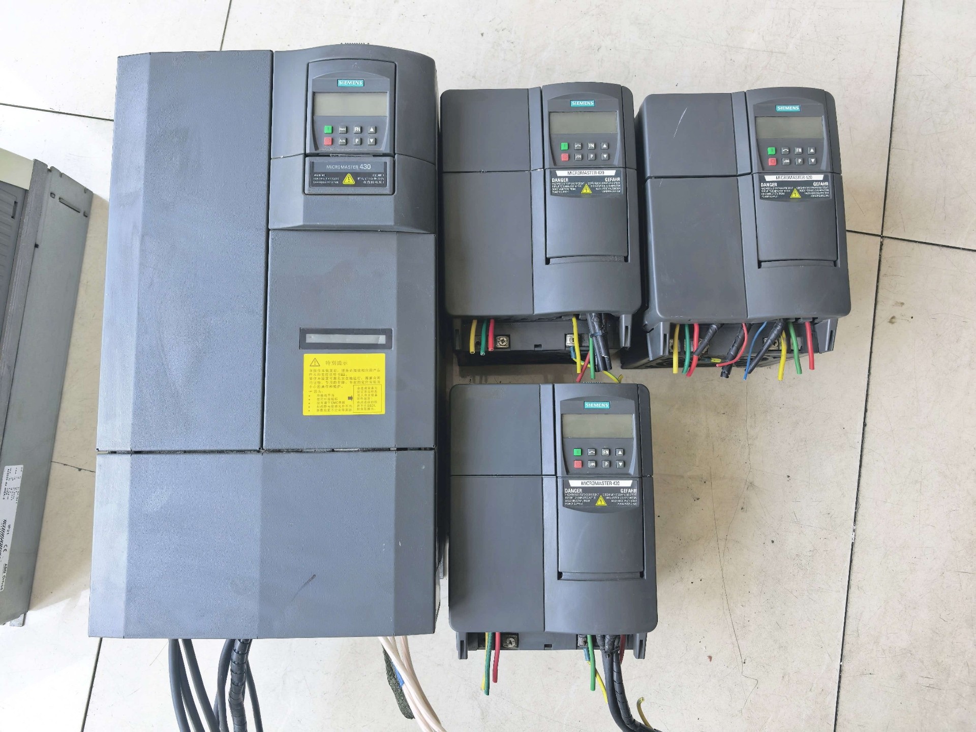 Siemens 6SE6420-2UD31-1CA1 MICROMASTER 420 4