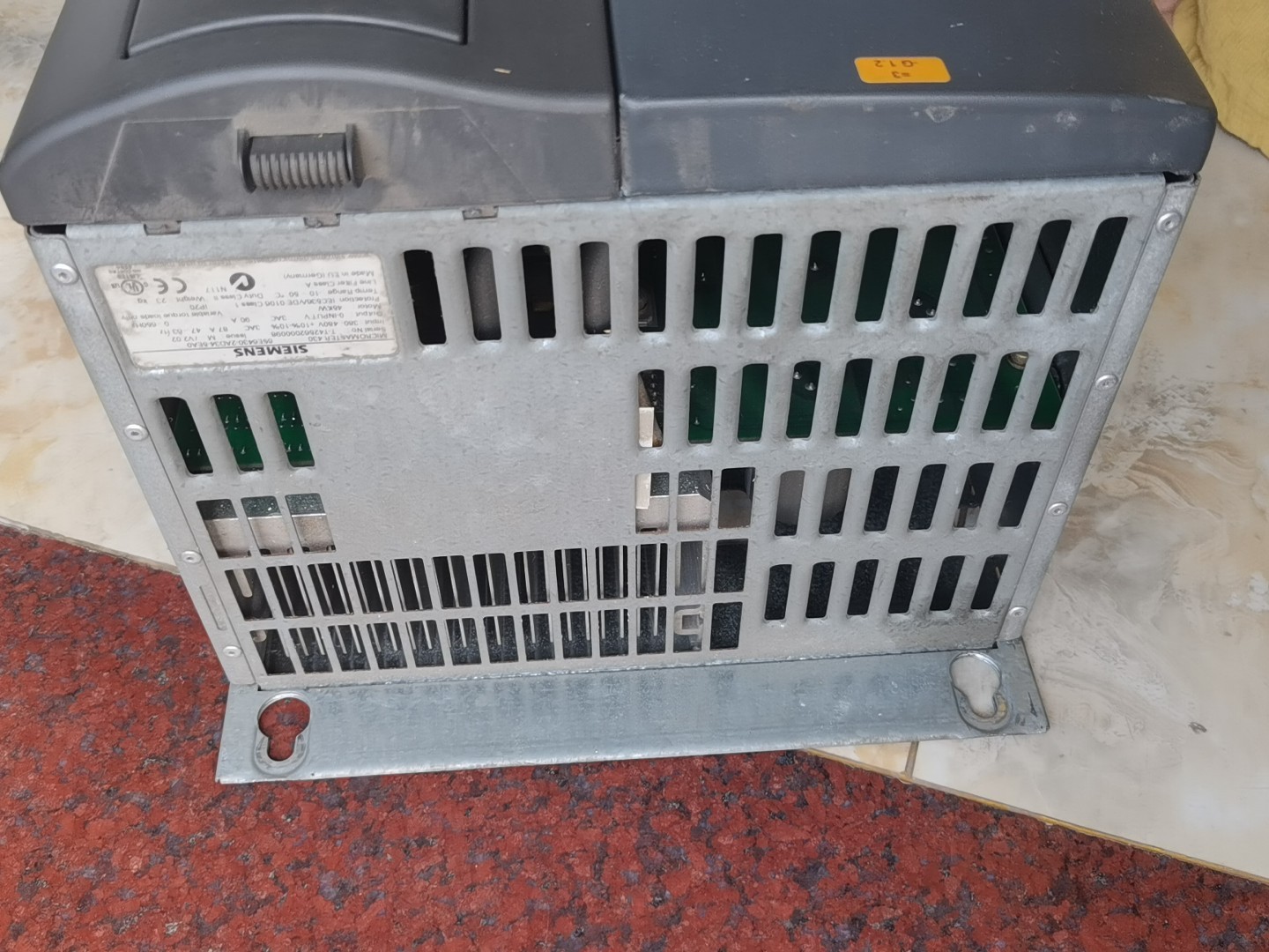 Siemens 6SE6430-2AD34-5EA0 MICROMASTER 430 3