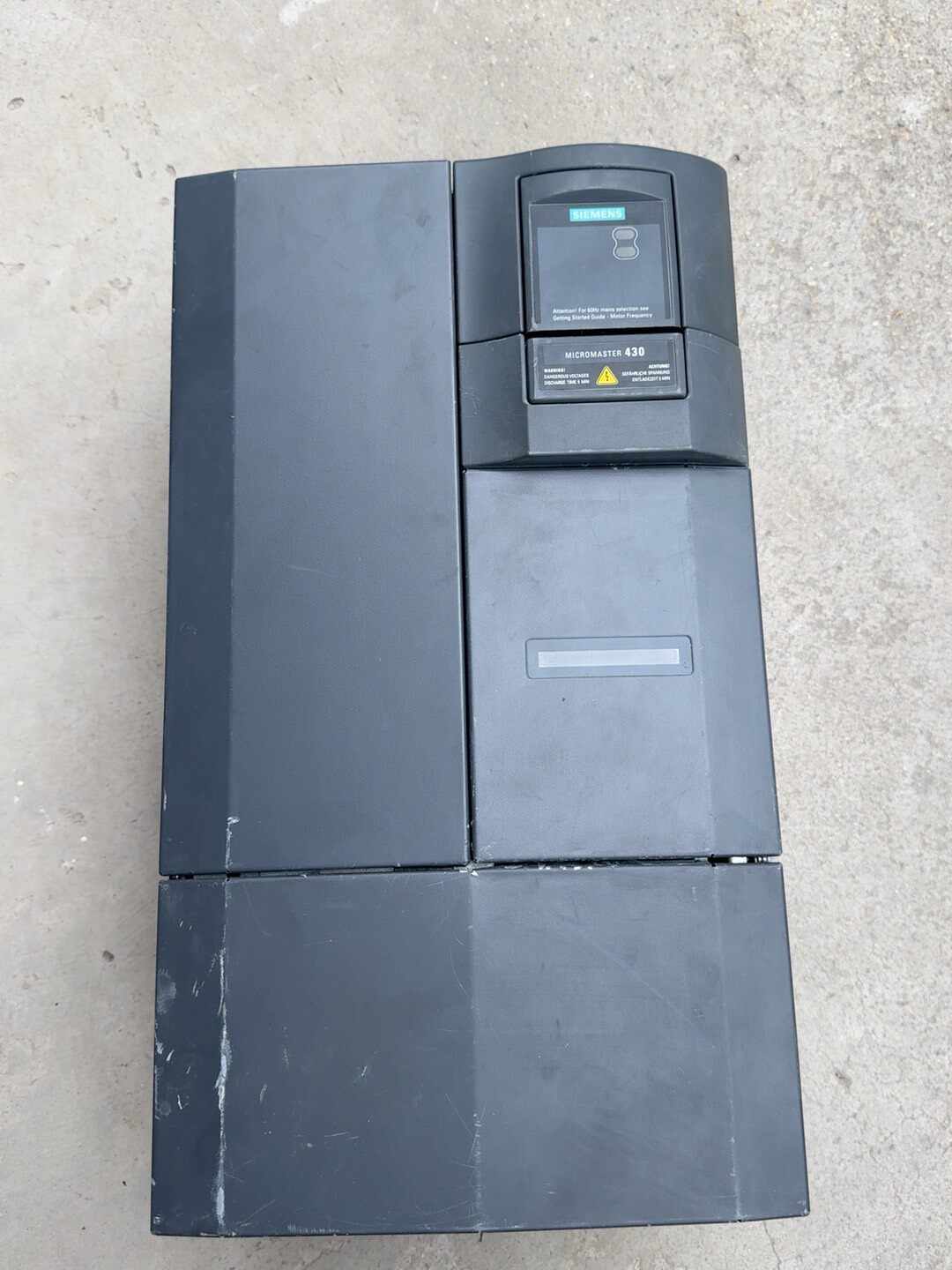 Siemens 6SE6430-2UD33-0DA0 MICROMASTER 430