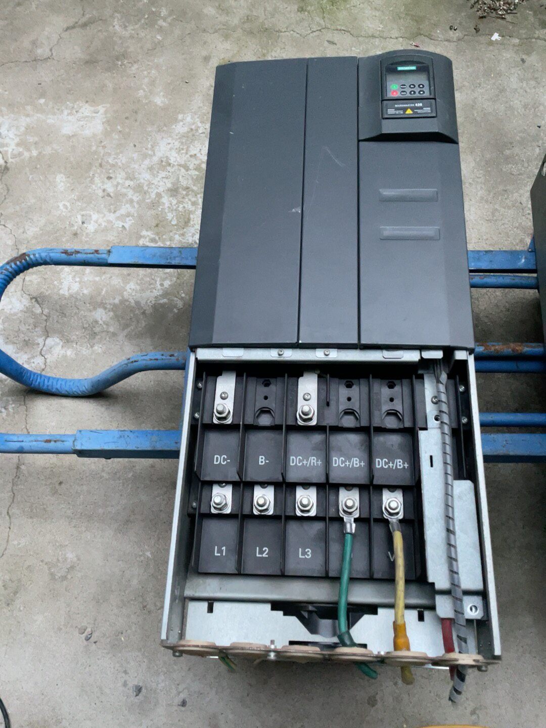 Siemens 6SE6430-2UD35-5FA0 MICROMASTER 430 2
