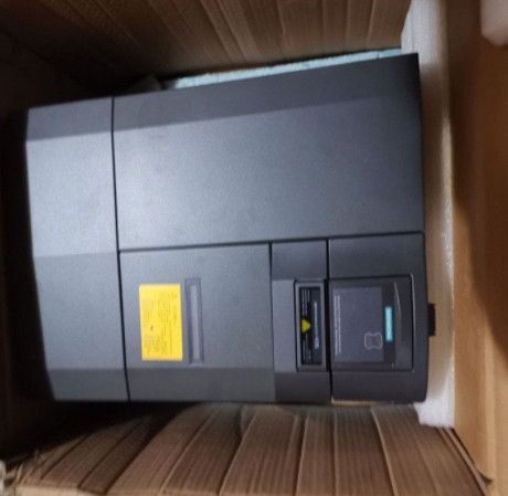 Siemens 6SE6430-2UD37-5FA0 MICROMASTER 430