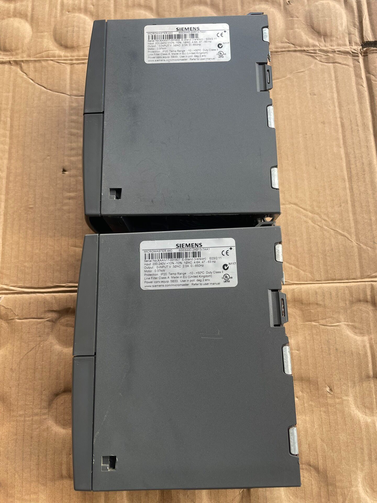 Siemens 6SE6440-2AB13-7AA1 MICROMASTER 440 4