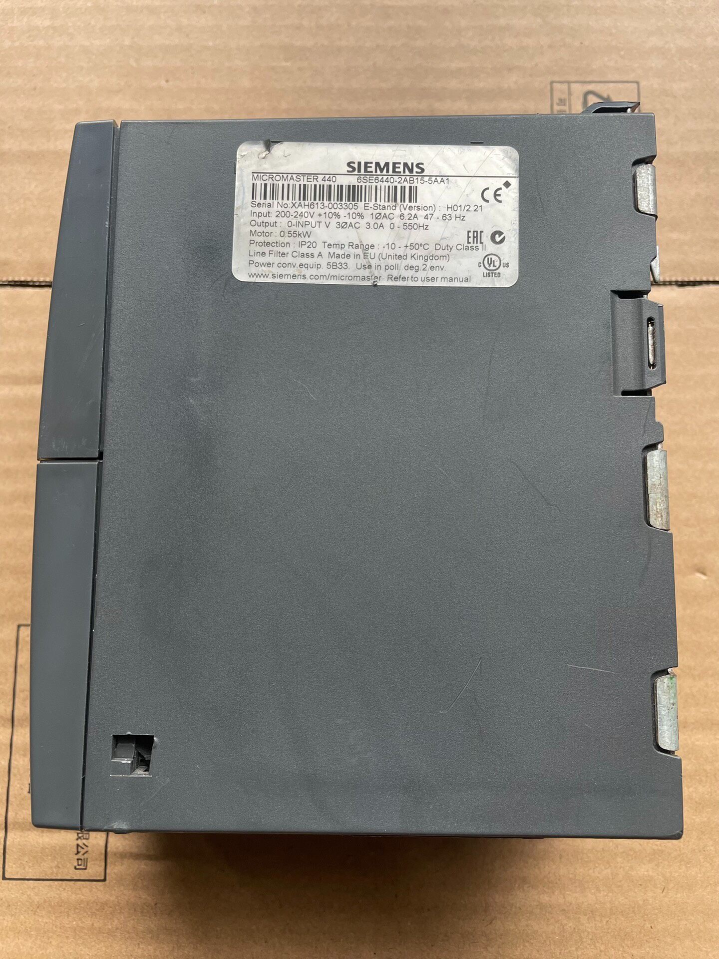 Siemens 6SE6440-2AB15-5AA1 MICROMASTER 440 4