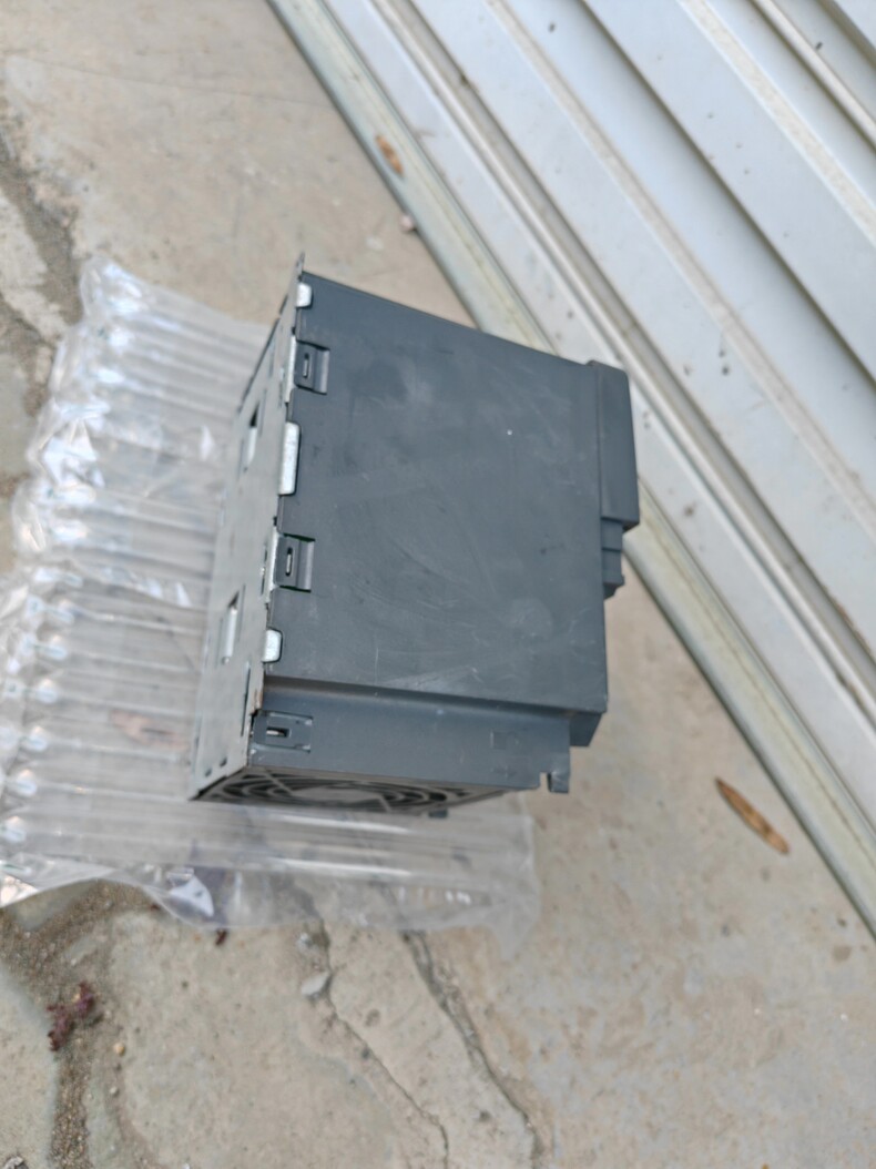 Siemens 6SE6440-2AD22-2BA1 MICROMASTER 440 4