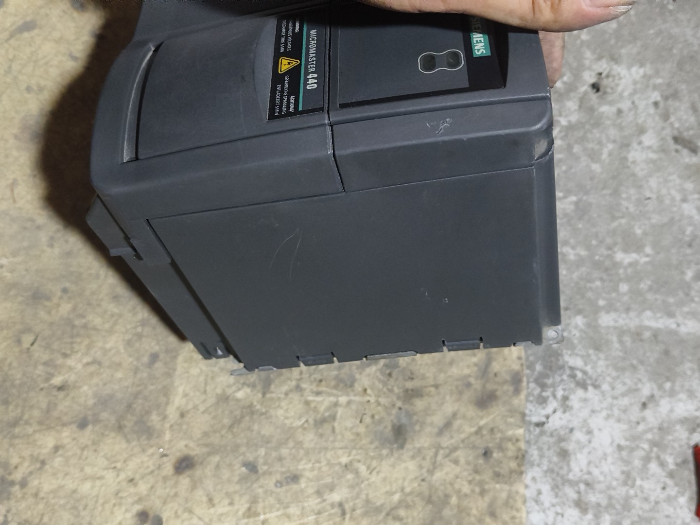 Siemens 6SE6440-2AD23-0BA1 MICROMASTER 440 4