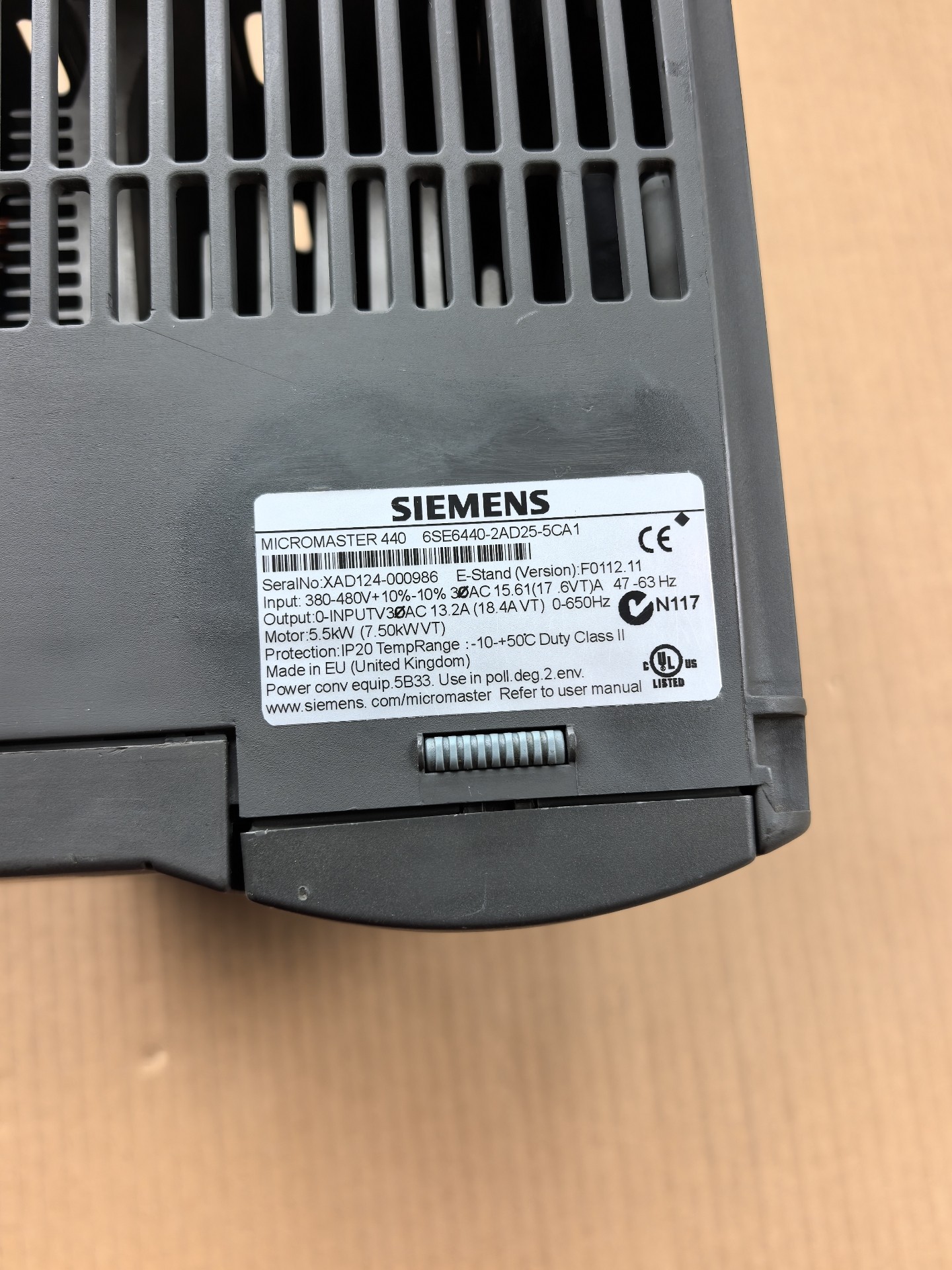 Siemens 6SE6440-2AD25-5CA1 MICROMASTER 440 6
