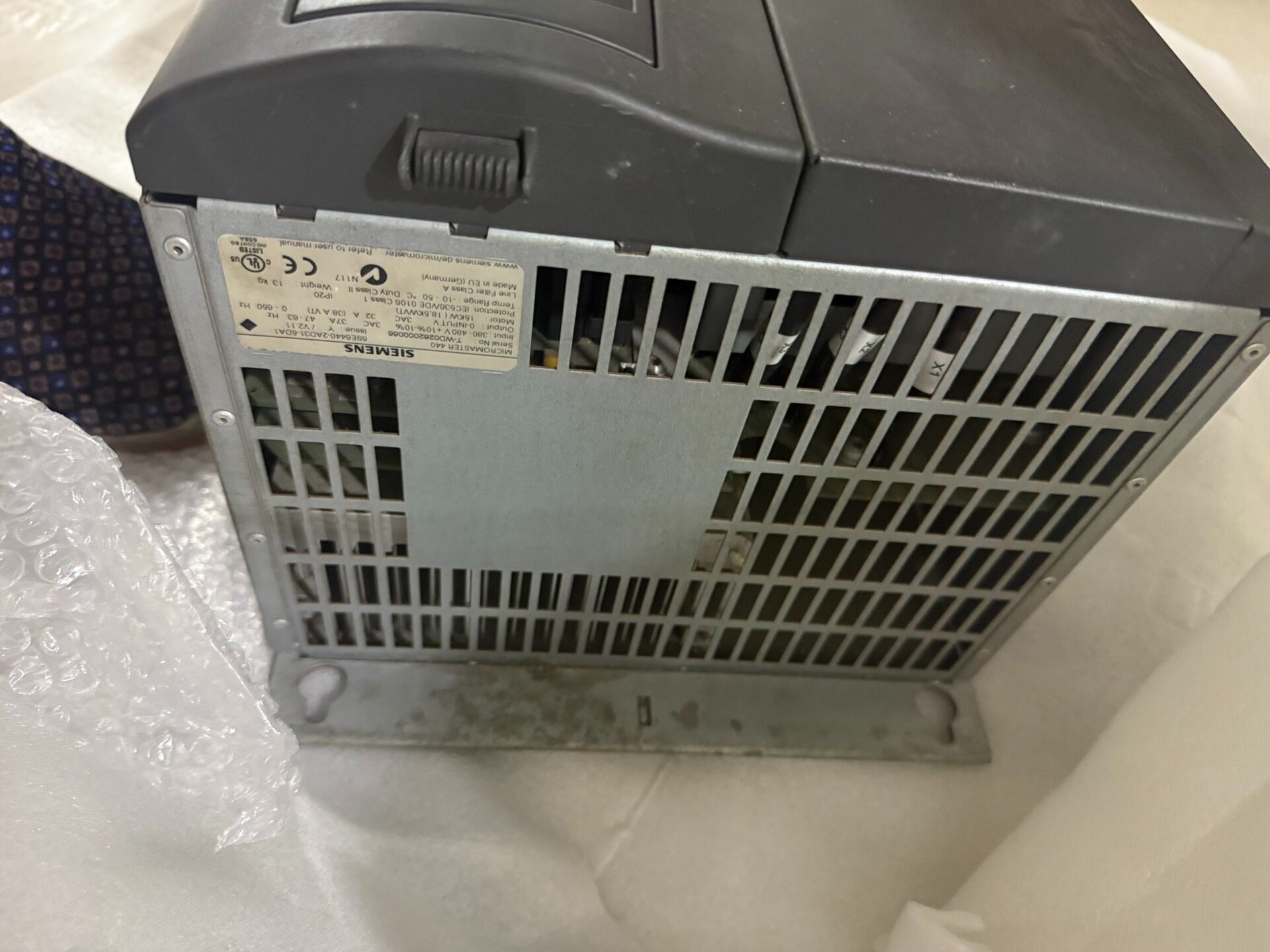 Siemens 6SE6440-2AD31-5DA1 MICROMASTER 440 6