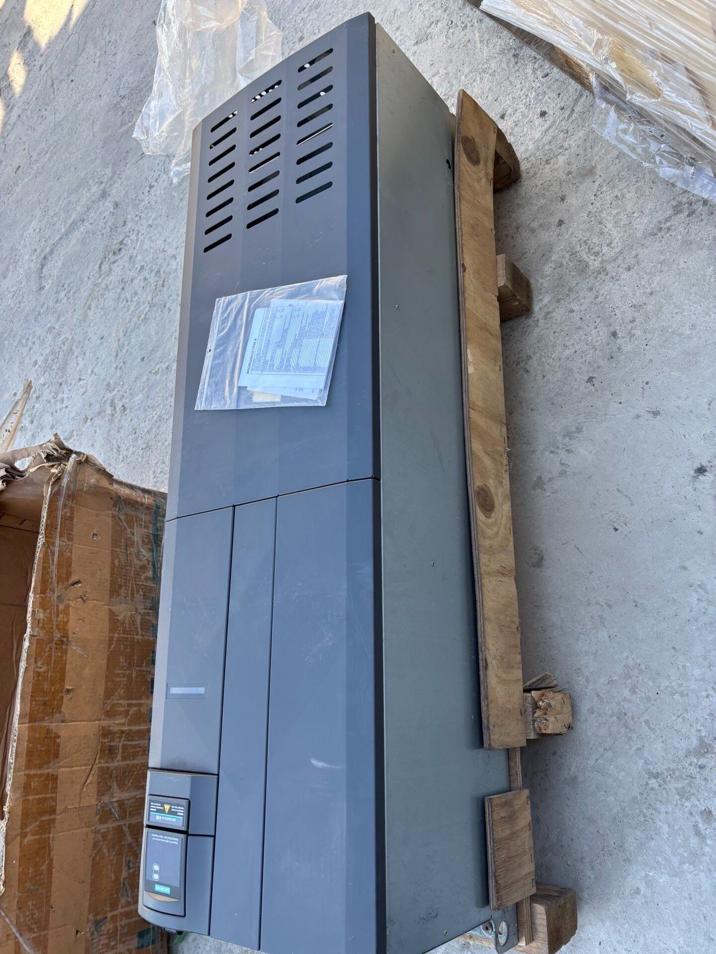 Siemens 6SE6440-2AD34-5FA1 MICROMASTER 440 3