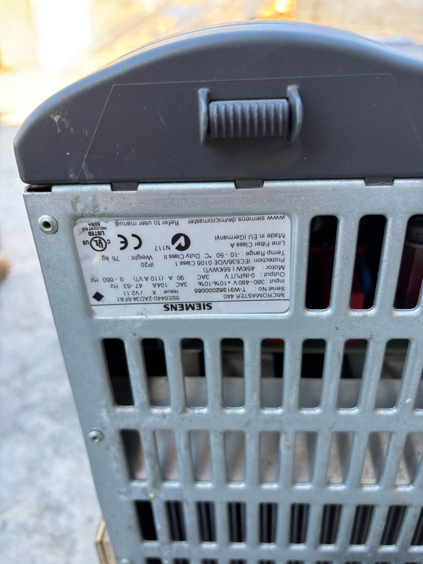 Siemens 6SE6440-2AD34-5FA1 MICROMASTER 440 4