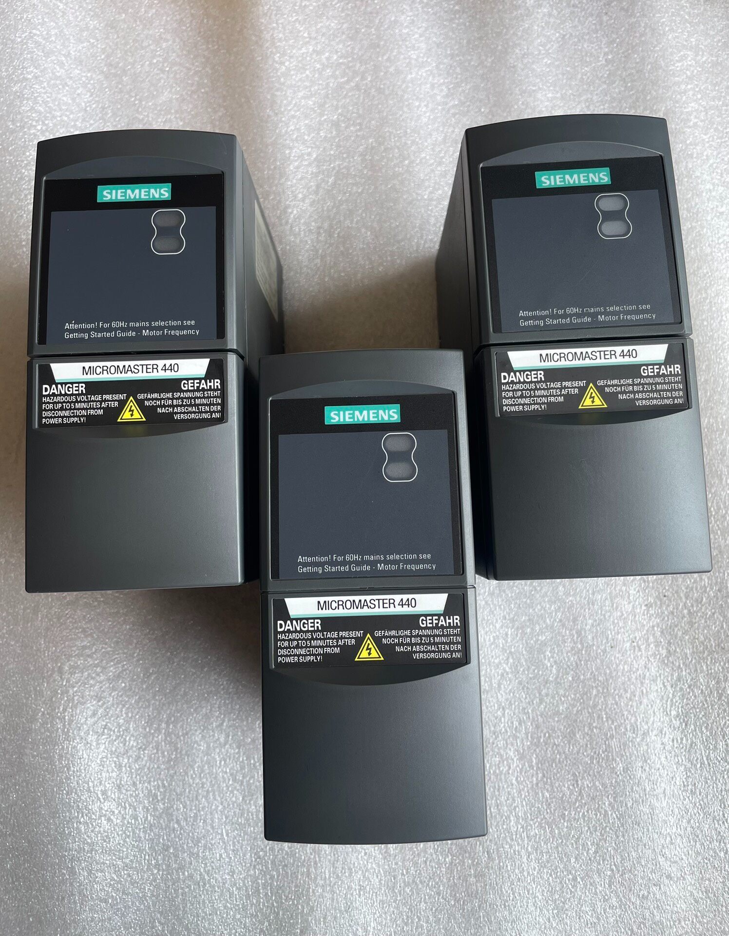 Siemens 6SE6440-2UC13-7AA1 MICROMASTER 440 2