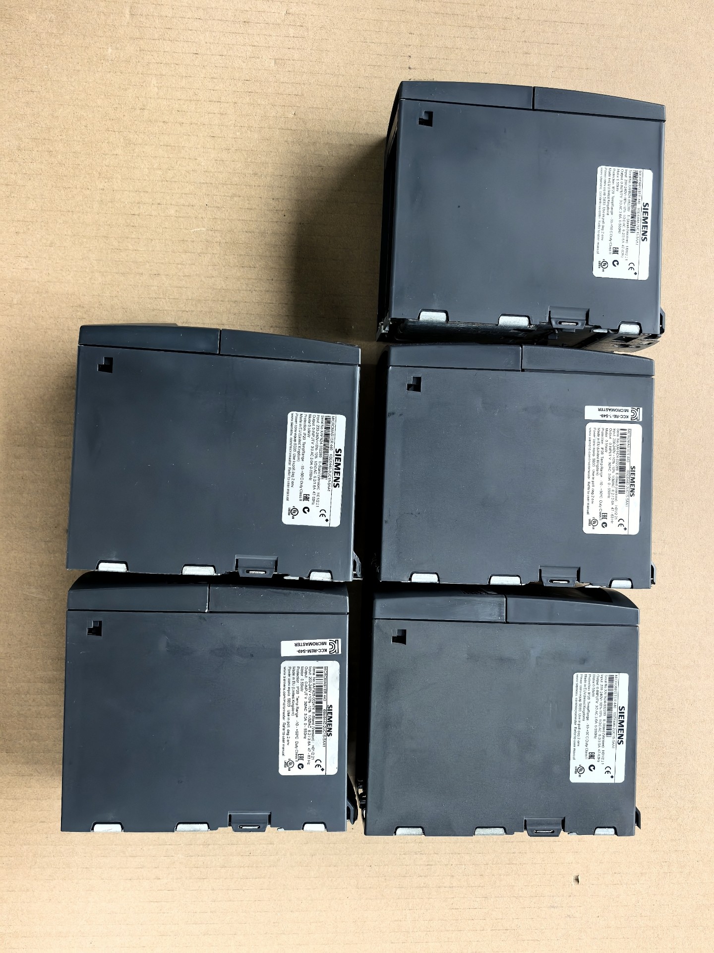 Siemens 6SE6440-2UC15-5AA1 MICROMASTER 440 4