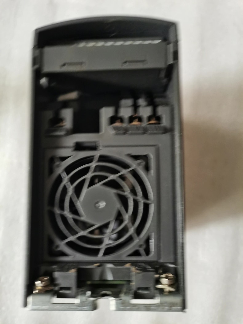 Siemens 6SE6440-2UC17-5AA1 MICROMASTER 440 3