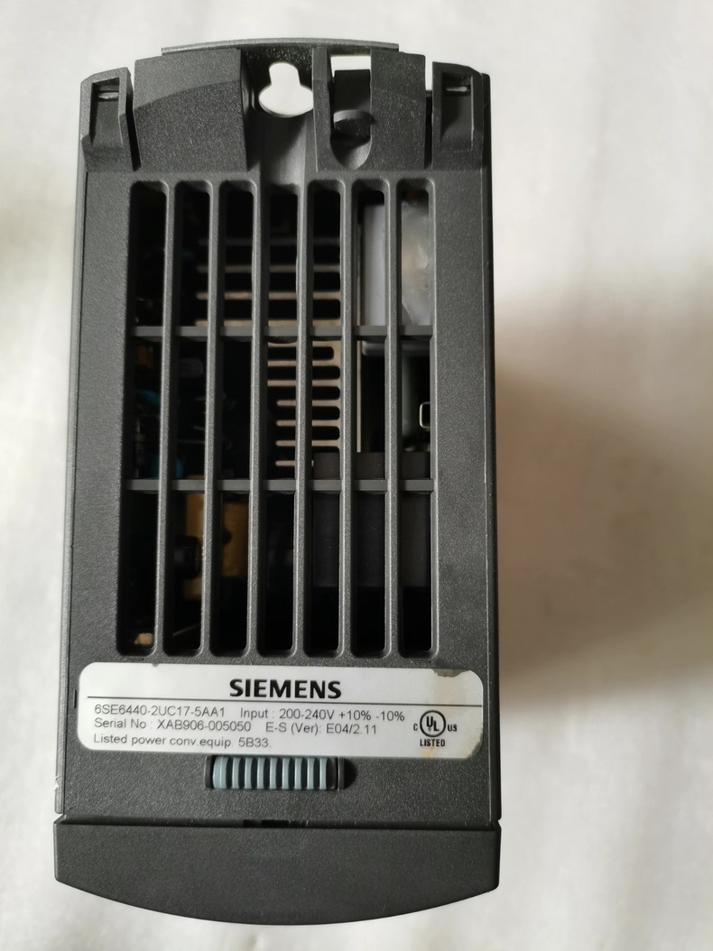 Siemens 6SE6440-2UC17-5AA1 MICROMASTER 440 5