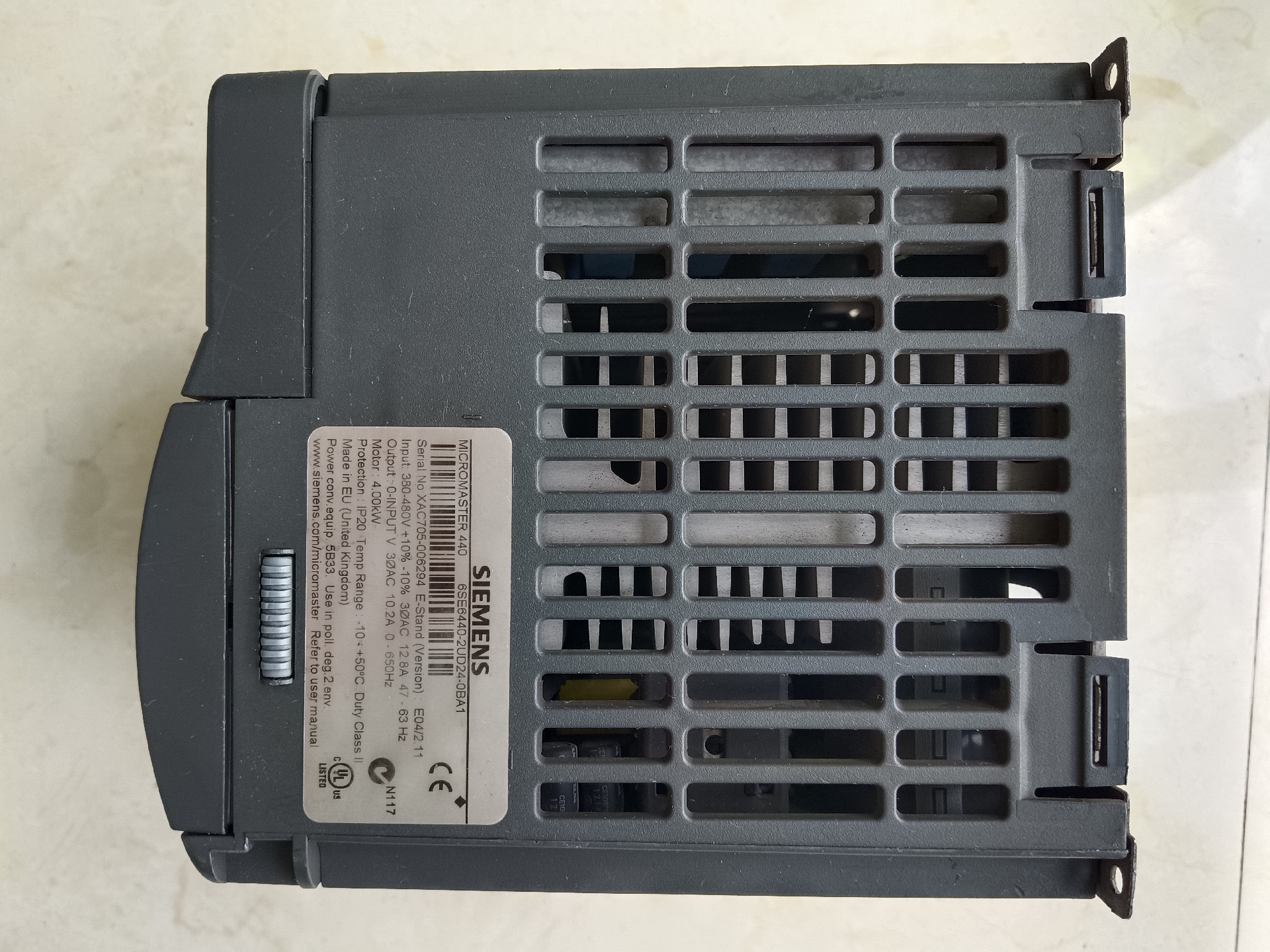 Siemens 6SE6440-2UD24-0BA1 MICROMASTER 440 3