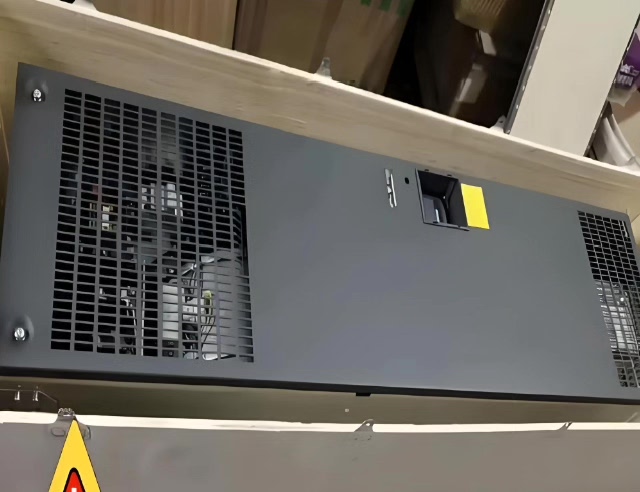 Siemens 6SE6440-2UD41-6GA1 MICROMASTER 440