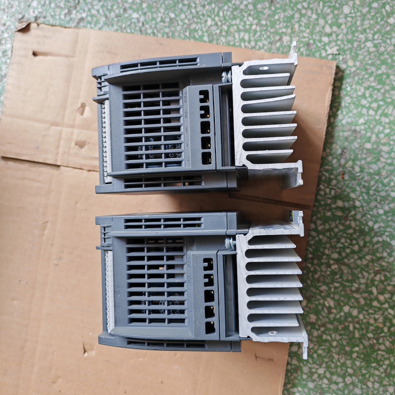 Siemens 6SL3210-5BB17-5AV0 SINAMICS V20 3