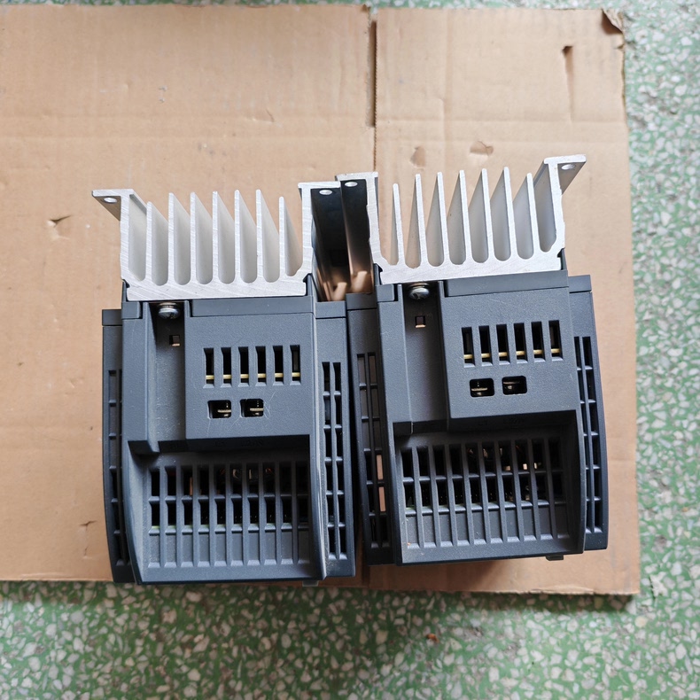 Siemens 6SL3210-5BB17-5AV0 SINAMICS V20 4