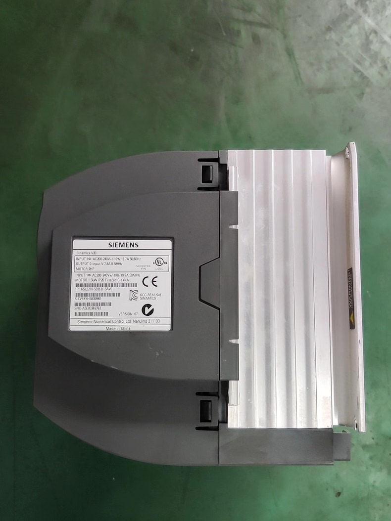 Siemens 6SL3210-5BB21-5AV0 SINAMICS V20 3