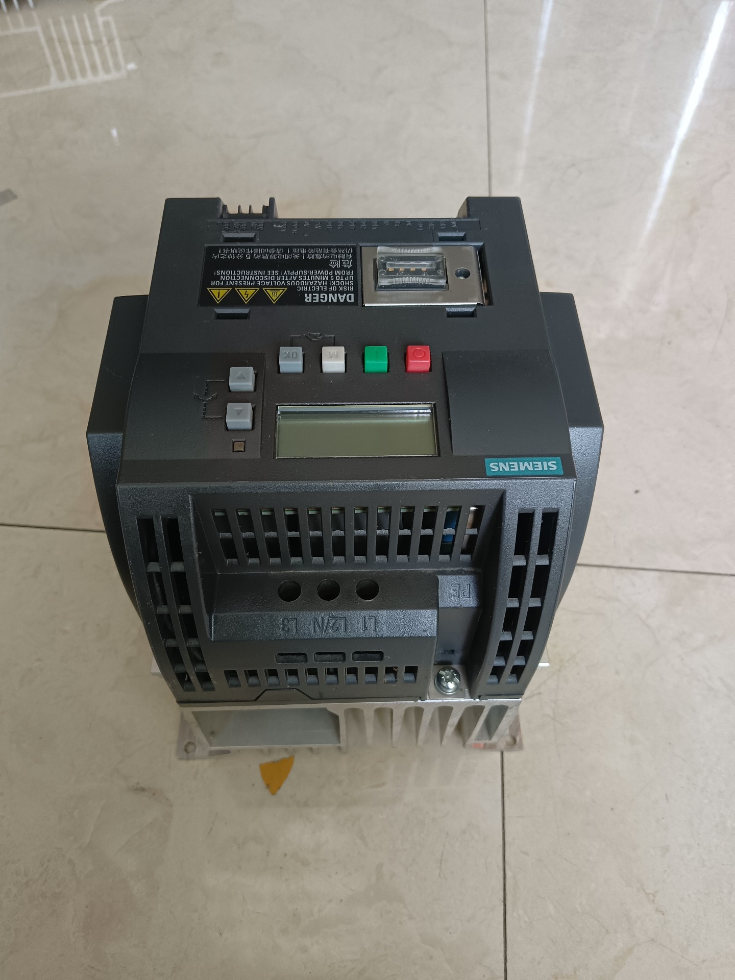 Siemens 6SL3210-5BE23-0CV0 SINAMICS V20 4