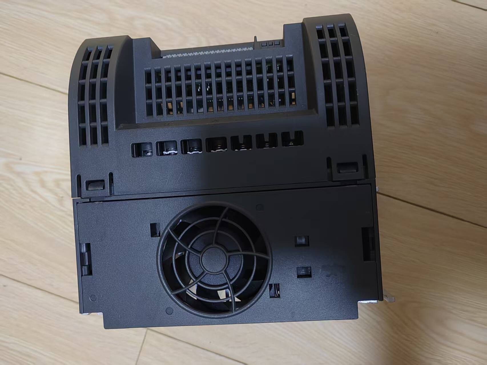 Siemens 6SL3210-5BE25-5UV1 SINAMICS V20 4