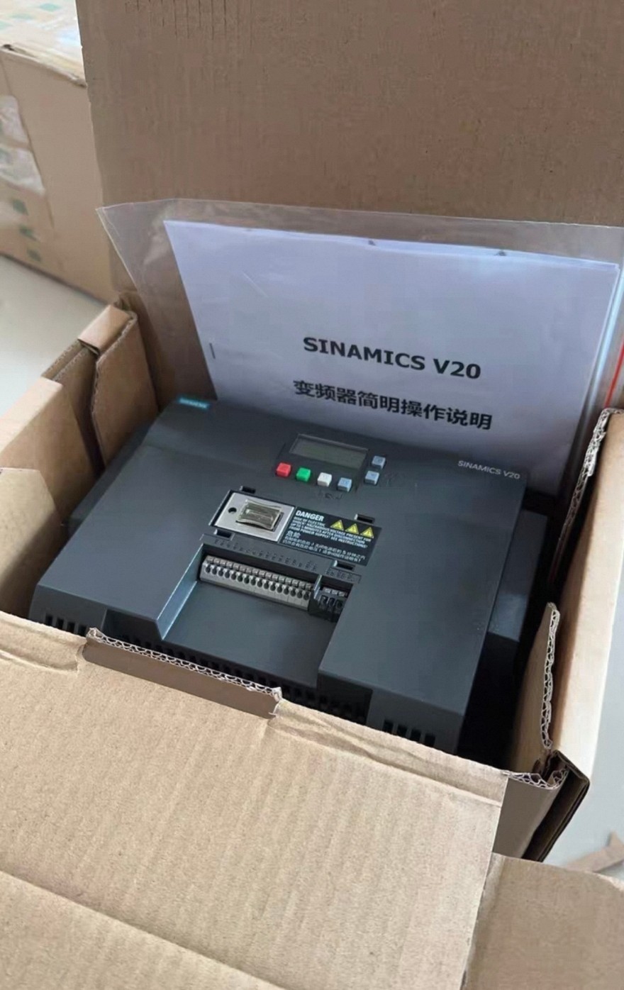 Siemens 6SL3210-5BE31-5UV0 SINAMICS V20 2