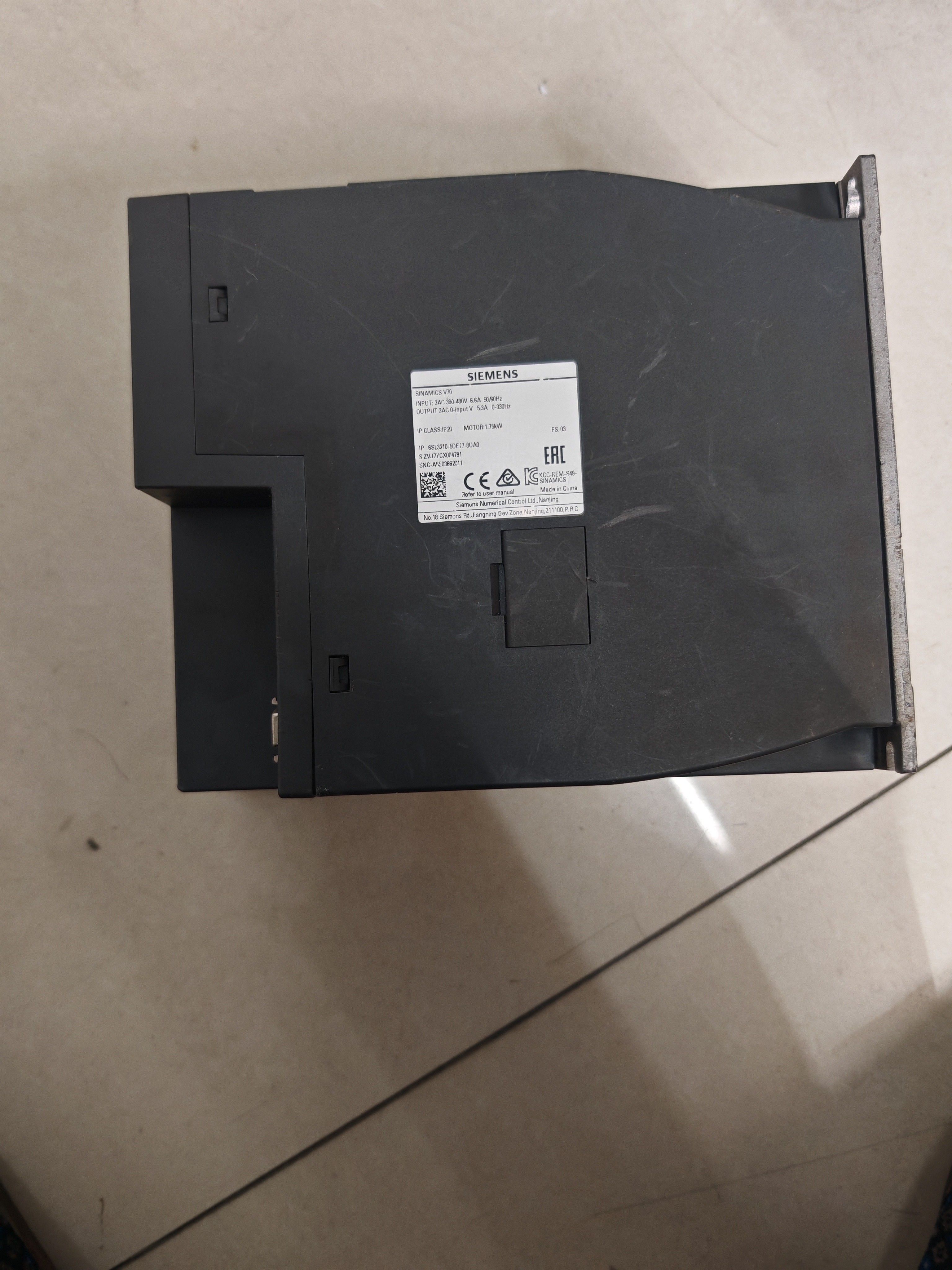 Siemens 6SL3210-5DE17-8UA0 SINAMICS V70 2