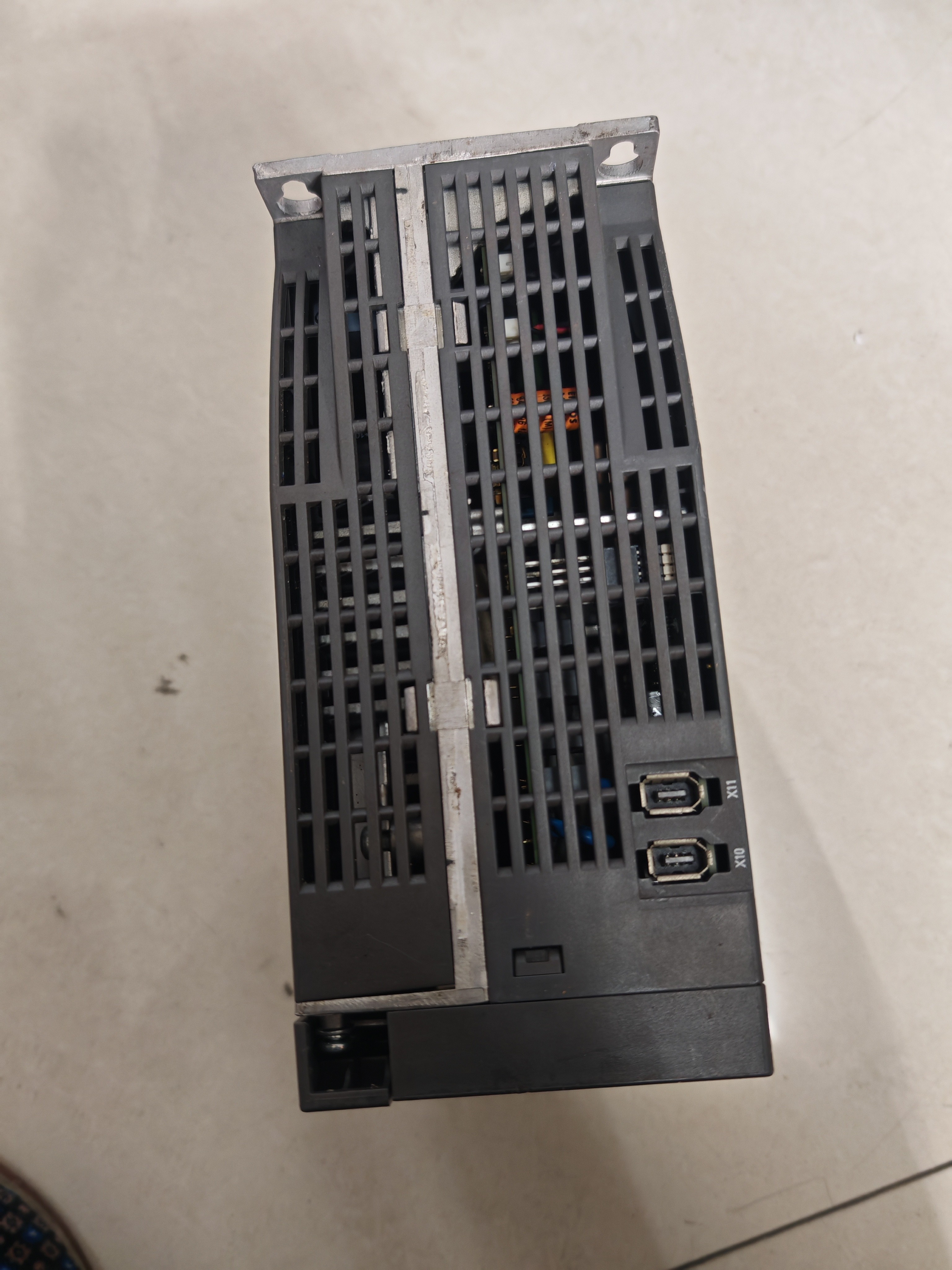 Siemens 6SL3210-5DE17-8UA0 SINAMICS V70 3