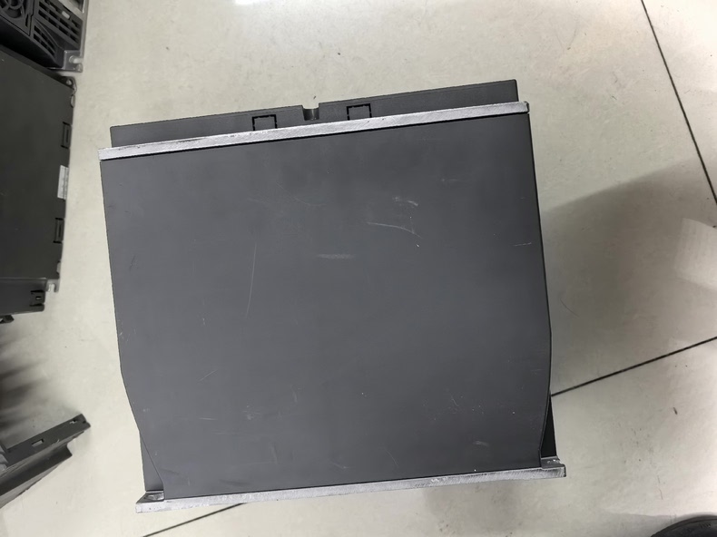 Siemens 6SL3210-5DE21-3UA0 SINAMICS V70 4