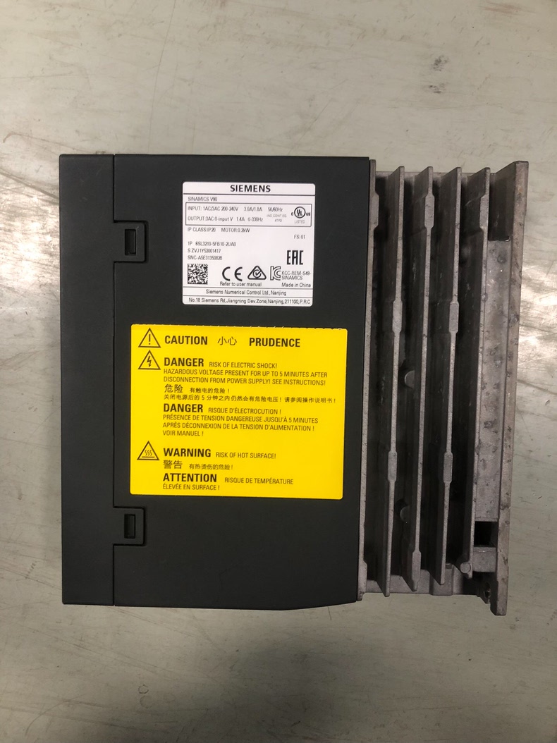 Siemens 6SL3210-5FB10-2UA0 SINAMICS V90