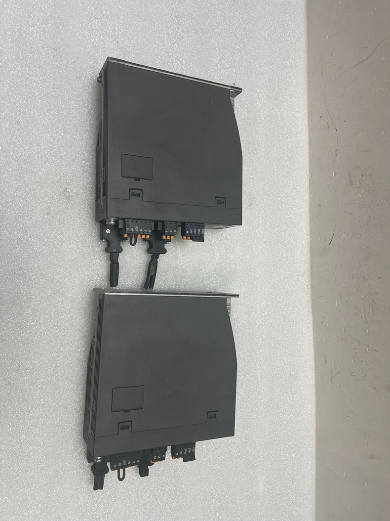 Siemens 6SL3210-5FB10-2UF0 SINAMICS V90 4