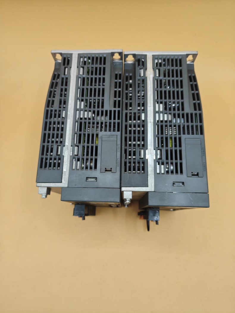 Siemens 6SL3210-5FB11-0UF1 SINAMICS V90 2