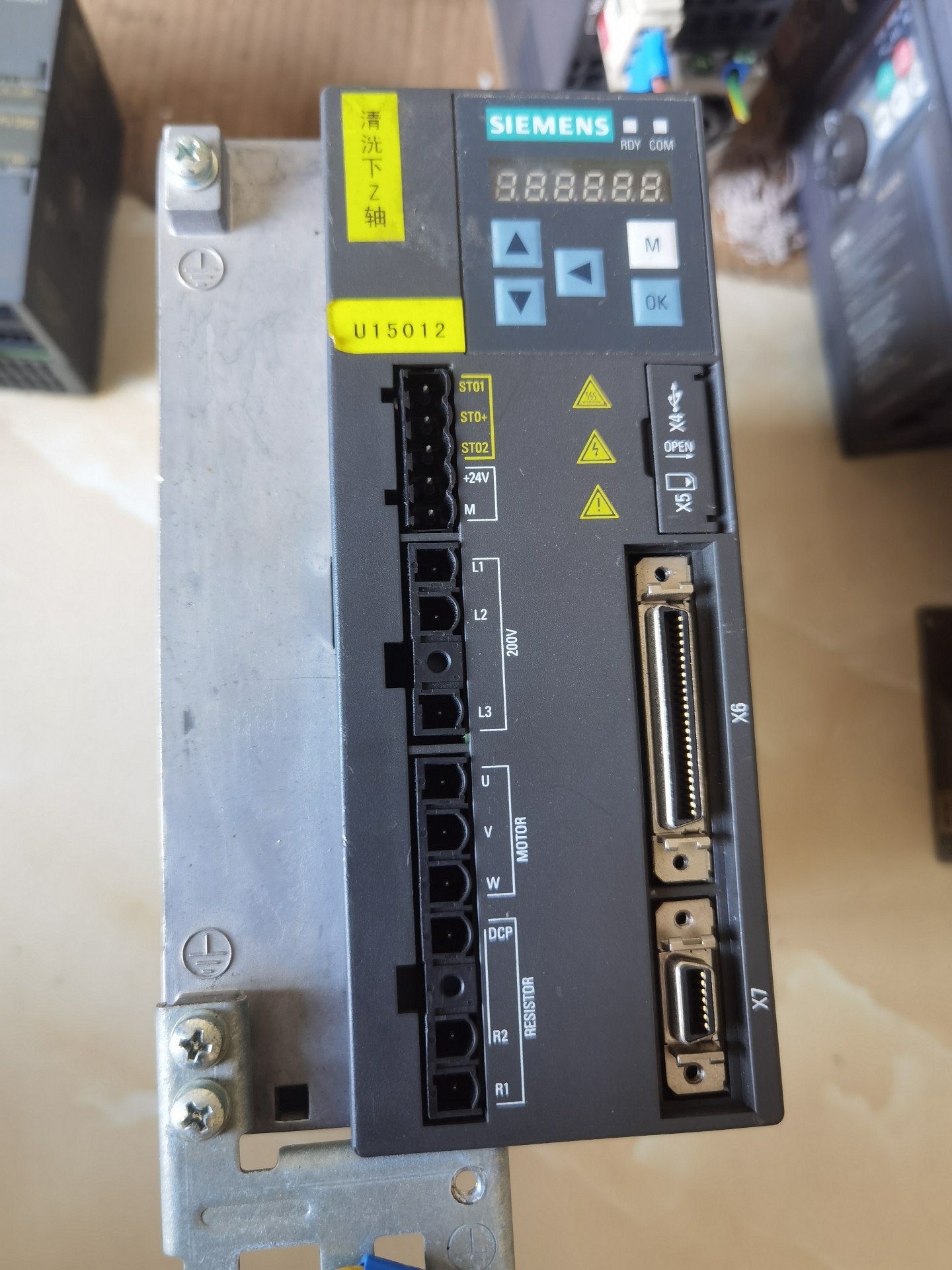 Siemens 6SL3210-5FB11-5UA0 SINAMICS V90