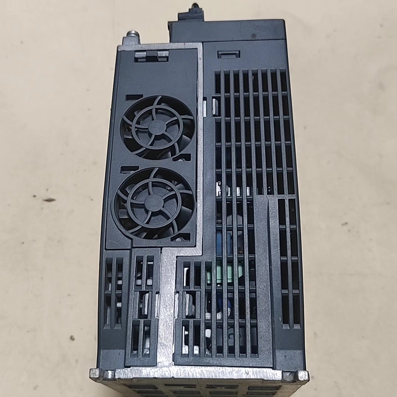 Siemens 6SL3210-5FB12-0UA0 SINAMICS V90 5