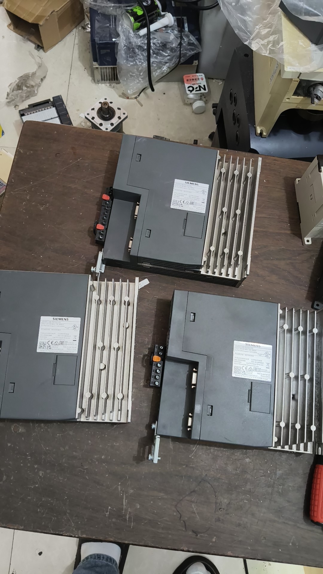 Siemens 6SL3210-5FE10-4UF0 SINAMICS V90 5