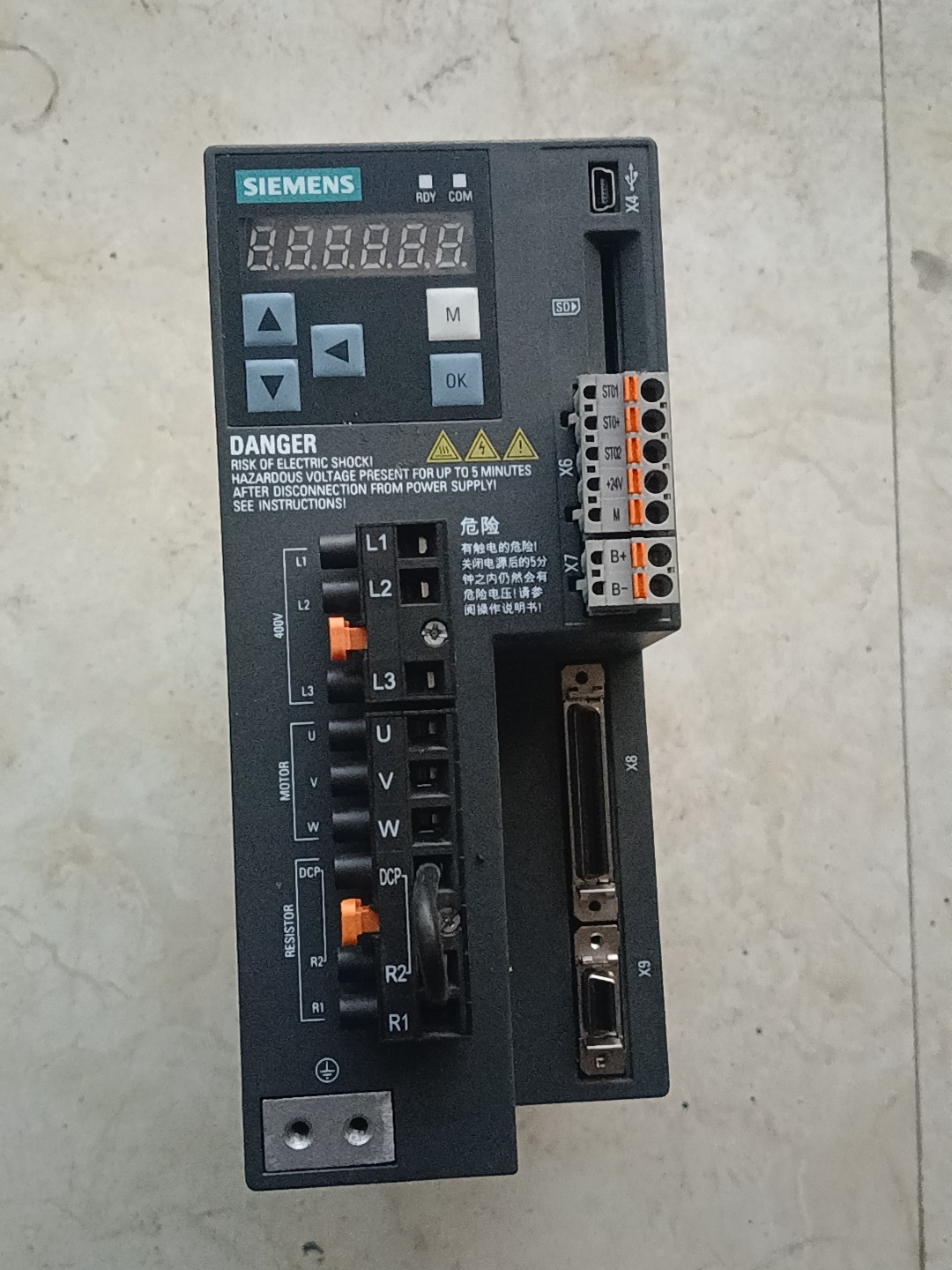 Siemens 6SL3210-5FE10-8UA0 SINAMICS V90