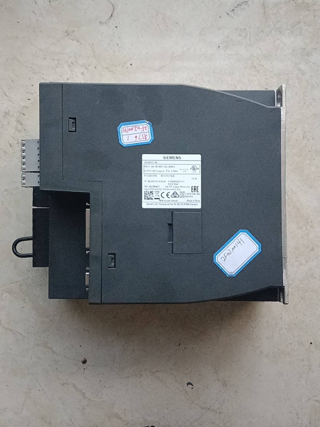Siemens 6SL3210-5FE10-8UA0 SINAMICS V90 2