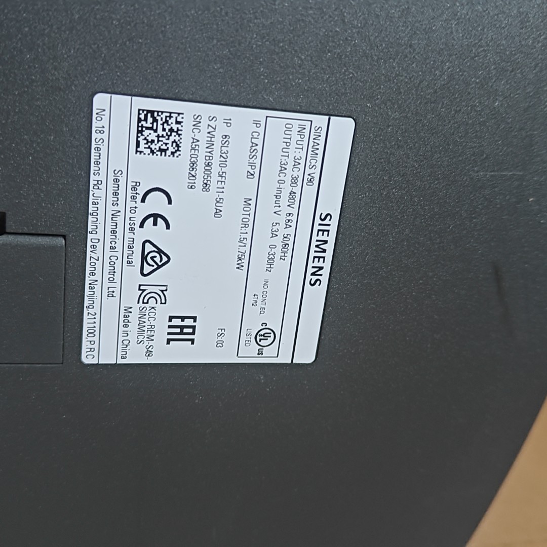 Siemens 6SL3210-5FE11-0UA0 SINAMICS V90 4