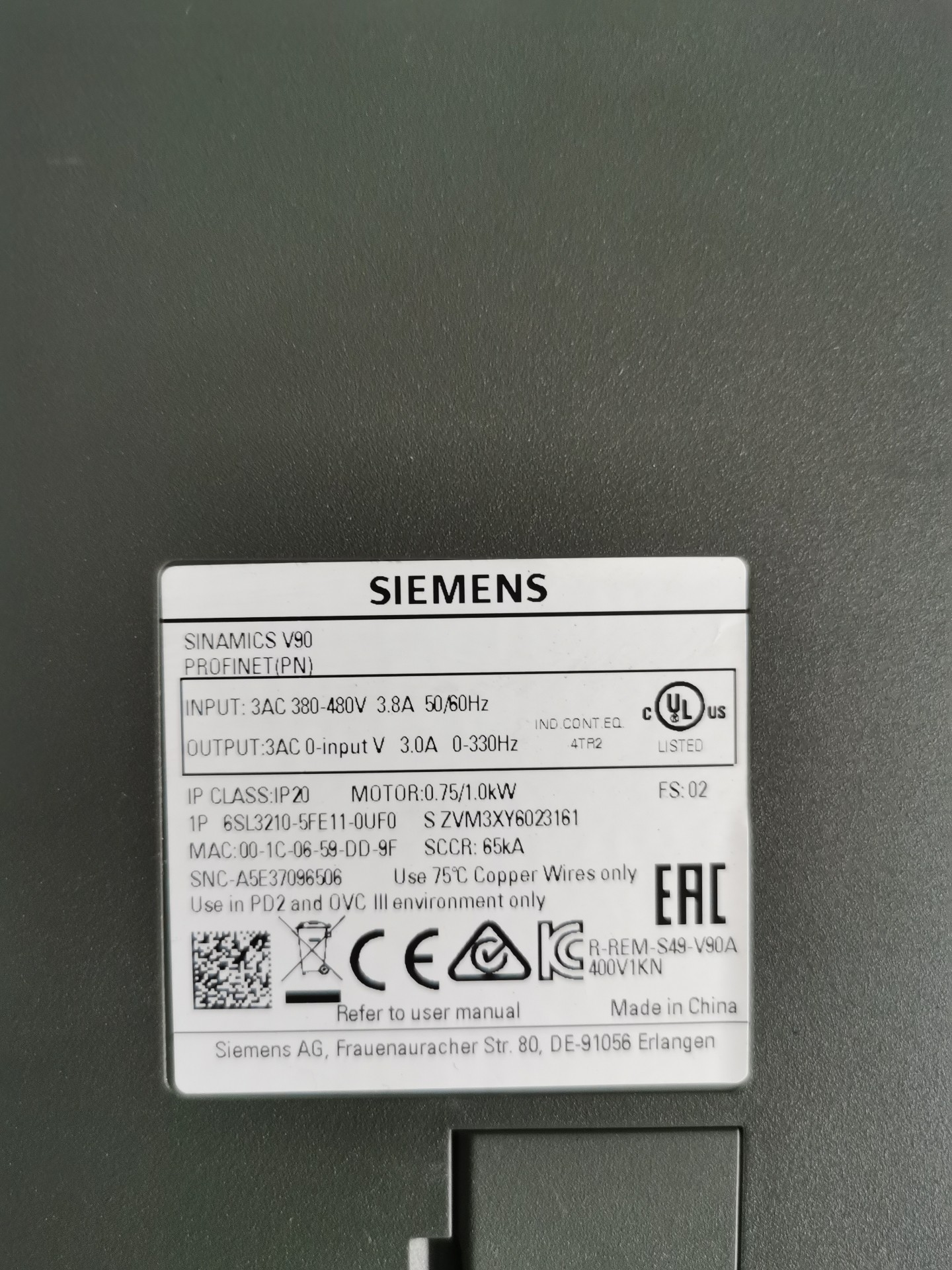 Siemens 6SL3210-5FE11-0UF0 SINAMICS V90 5