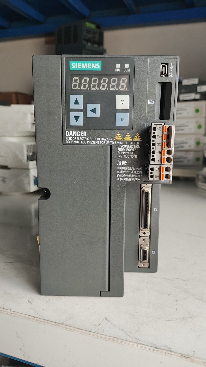 Siemens 6SL3210-5FE11-5UA0 SINAMICS V90
